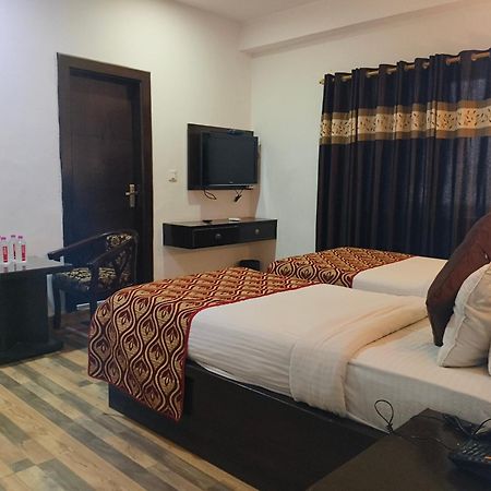 Hotel Samovar Agra  Esterno foto