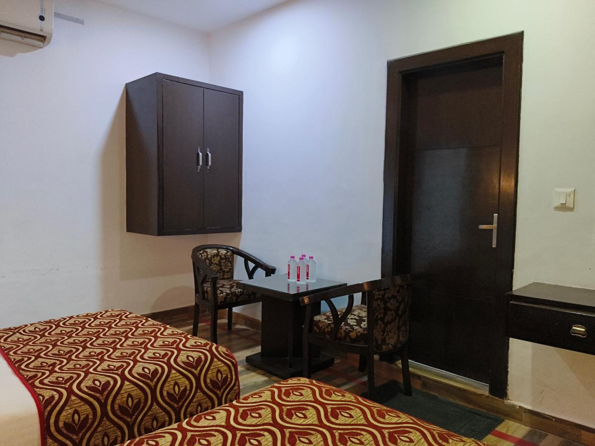 Hotel Samovar Agra  Esterno foto